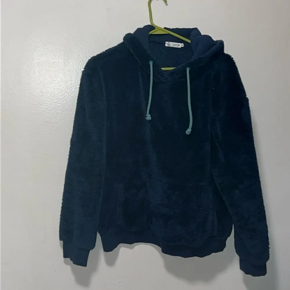 EXCELLENT CONDITION WOMEN’S CARVE DESIGNS BRIE SHERPA NAVY HOODIE SIZE XL
